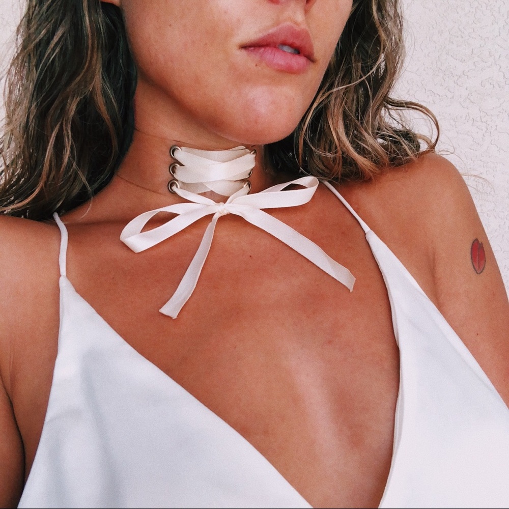 Clear Perspex “Pearl Ribbon” Choker